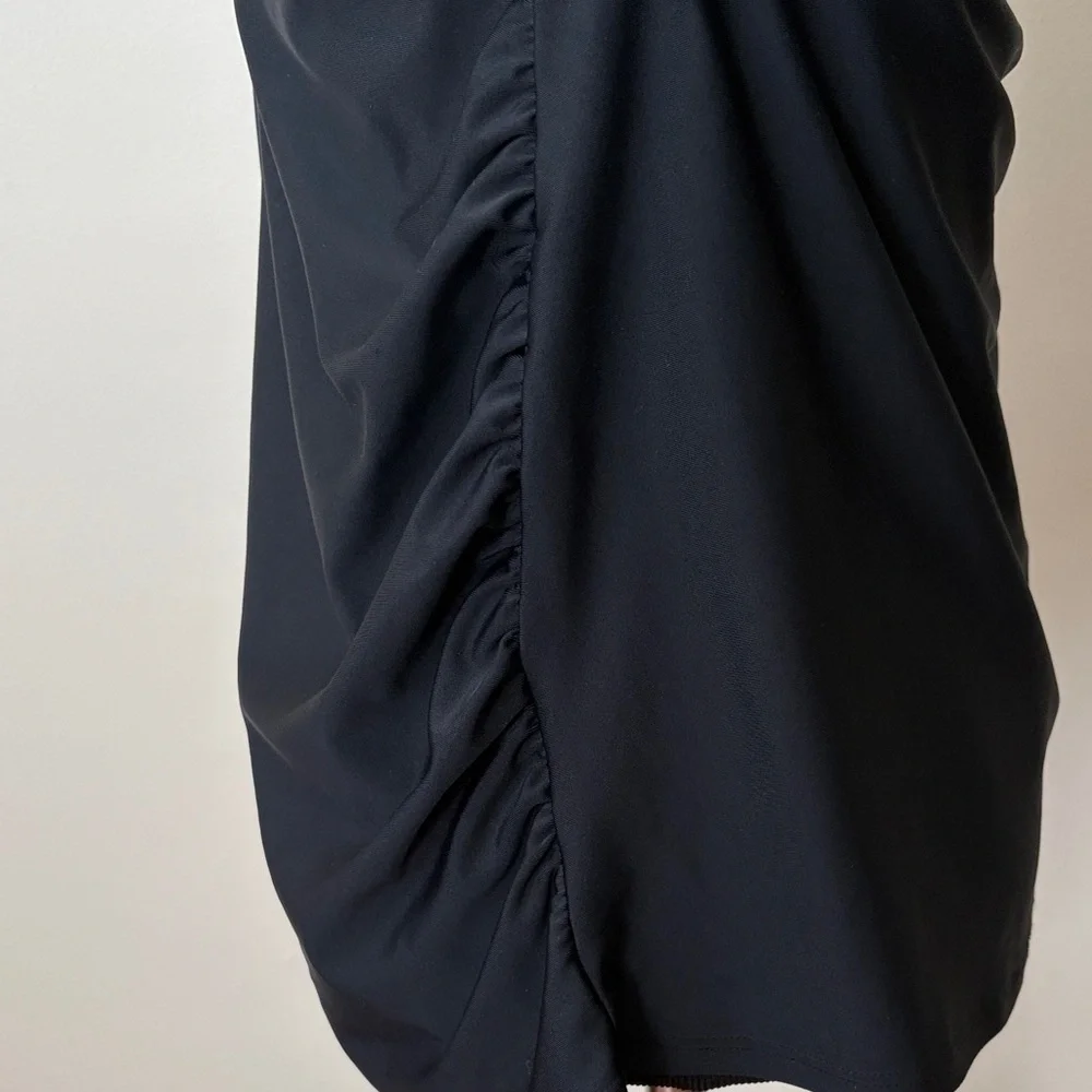 ❤️3/$15❤️ Liz Lange Maternity Black Halter Swim Top - Picture 5 of 14